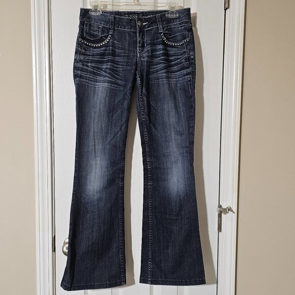 Guess Jeans - Foxy‎ Flare With Peace Sign - Size 13M - 29x30.5 - Picture 1 of 12